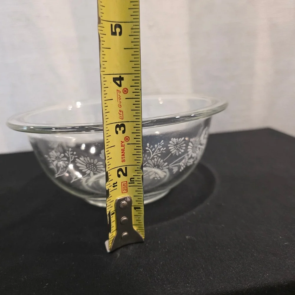 Vintage Pyrex Colonial Mist Mixing Bowl Clear Glass 1 Quart Daisy Floral Pattern